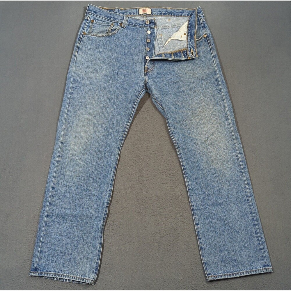 Levi's Jeans Men's 38x32 Fits 36x30 Blue 501 Straight Button Fly Denim